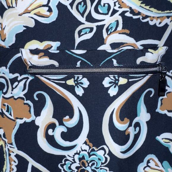 Chico's Zenergy Neema Side Pocket Skort Size 2.5 (Size L) Navy Blue Floral - Picture 3 of 11